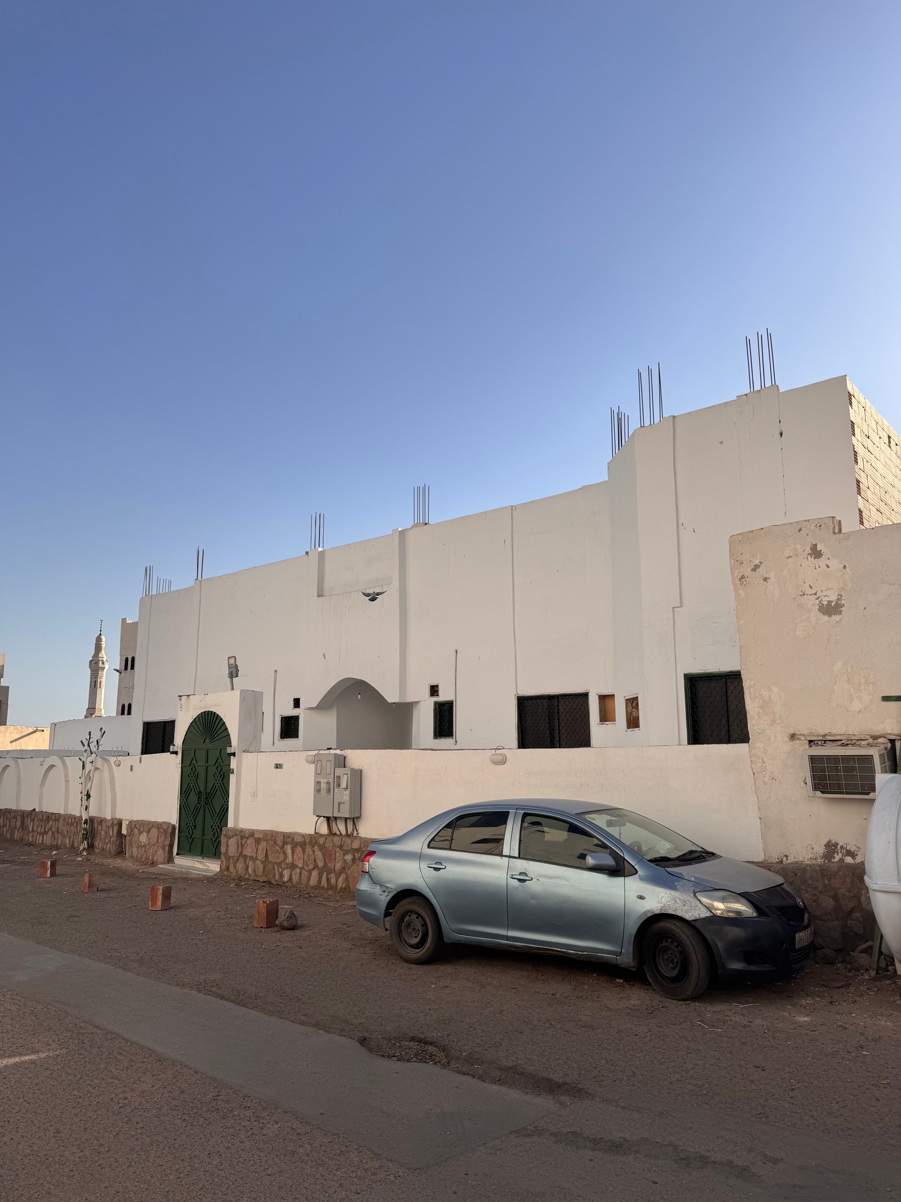 عمارة سكنية للبيع – حي سيد الشهداء – المدينة المنورة - صورة العقار 1